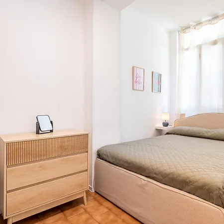 Guesthost - Fay House Sweet Seaview With Solarium!