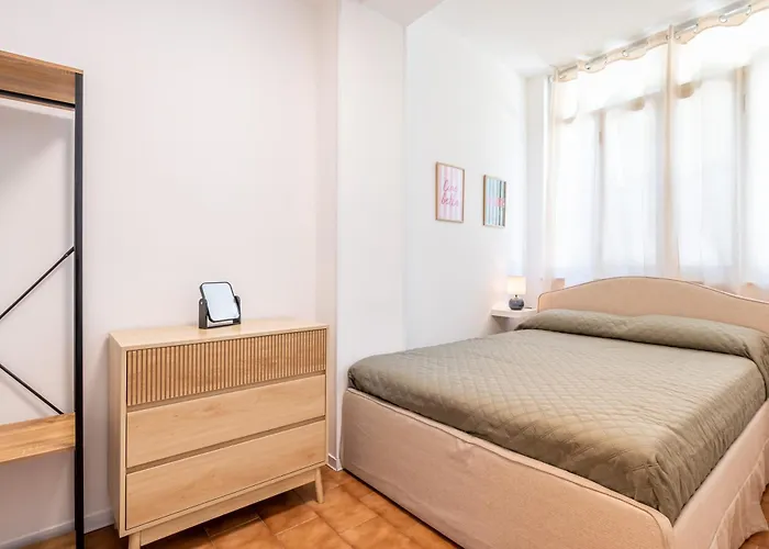 Guesthost - Fay House Sweet Seaview With Solarium!