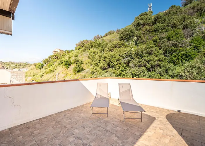 Guesthost - Fay House Sweet Seaview With Solarium! アパート ジャルディーニ・ナクソス